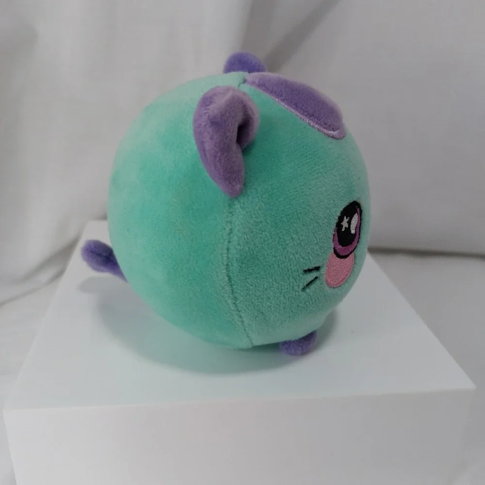 SQUEEZAMALS Cassie Cat, Green and‎ Purple 4
